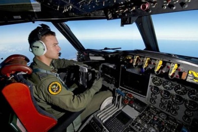 Tìm MH370: Phát hiện tấm nâng hàng, dây đai