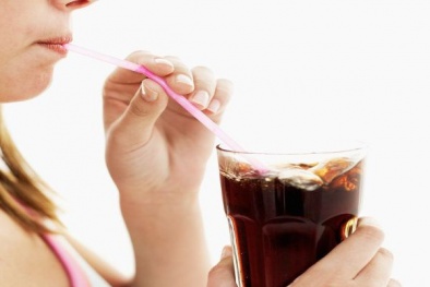  Uống đồ có ga rất nguy hiểm!