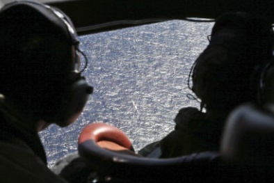 MH370 bị nghi bay quanh Indonesia để tránh radar