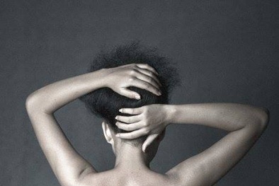 Sau tai nạn do bị cướp giật Thảo Trang tung ảnh “sexy”