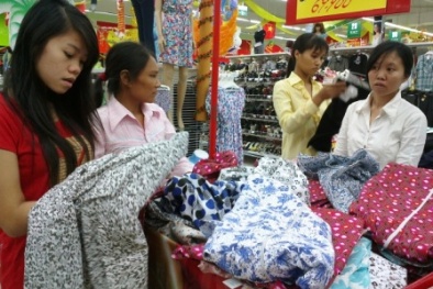 Chọn áo váy chống nắng đầu mùa giá rẻ