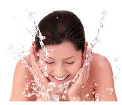  Cách chăm sóc da mặt mùa hè hiệu quả đúng cách