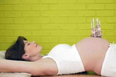 Lợi ích và tác hại của việc ngủ trên sàn nhà