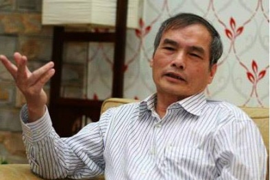 Sao phải phức tạp chuyện từ chức?