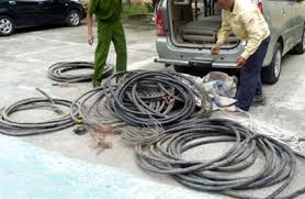Cảnh giác nạn giả danh nhân viên ngành điện để trộm cắp