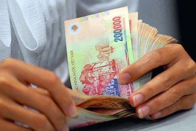 Đề nghị giãn thời gian tăng lương tối thiểu