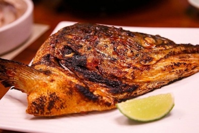 Ăn cá thối, “thượng đế” vẫn tấm tắc khen ngon