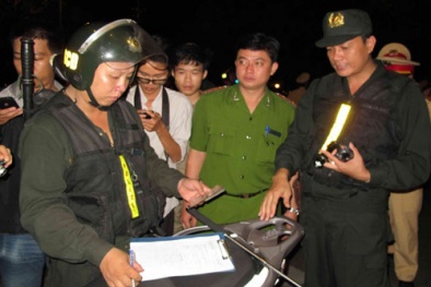 Giả danh cảnh sát 141, chiếm đoạt tiền người đi đường