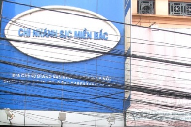 Nhà băng lặng lẽ 'tháo chạy' khỏi vàng