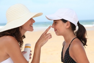 Sử dụng kem chống nắng cho da mặt đúng cách