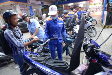 Xăng dầu lãi nghìn tỷ