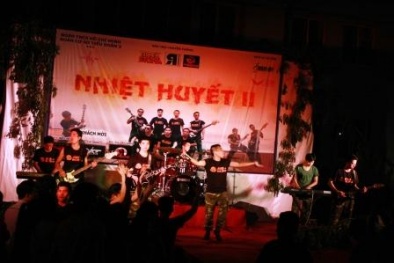 Cuồng nhiệt trong “Cơn bão rock” đậm chất lính