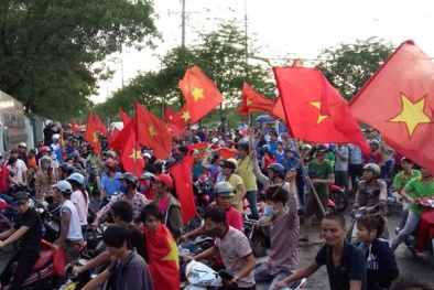 Biểu thị lòng yêu nước: “Công nhân hãy kiềm chế, tránh mắc bẫy kẻ xấu”