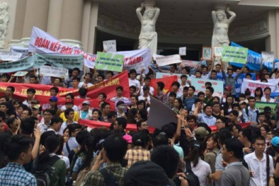 Xác minh đối tượng cho tiền, dụ dỗ biểu tình