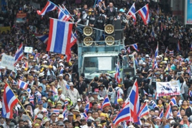 Đảo chính tiếp diễn, Thái Lan khủng hoảng kéo dài và nghiêm trọng