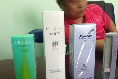 Mỹ phẩm Kanebo hết hạn 3 năm vẫn bày bán cho khách hàng