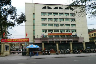 Bác sỹ Bệnh viện C 'khám 1 đằng, chỉ định 1 nẻo' bệnh nhân đổ lỗi cho...máy tính!