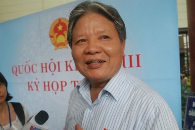 Bộ trưởng Tư Pháp: Nên dừng cấp CMND mẫu 12 số