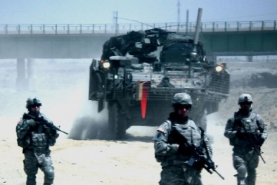 Mỹ sẵn sàng tấn công quân sự để giải quyết tình hình Iraq