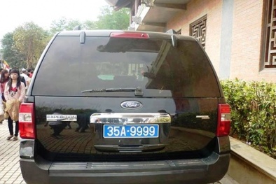 Bộ Công an đề nghị làm rõ vụ 2 ô tô biển xanh mang BKS 35A-9999