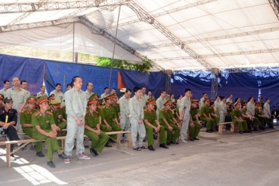 30 án tử hình trong vụ buôn bán 12 tấn heroin