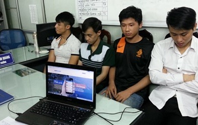 Hàng triệu người sập bẫy xem clip sex miễn phí