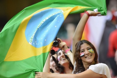 Phụ nữ cuồng nhiệt đội bóng nào nhất World Cup 2014?