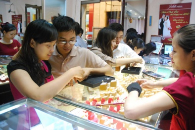 Giá vàng hôm nay: Nhân tố nào khiến cho giá vàng đi xuống?