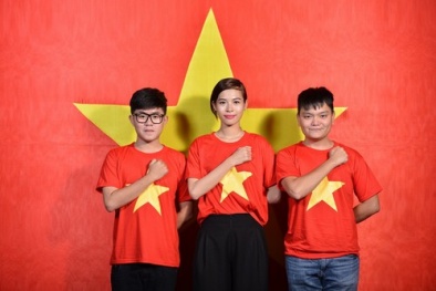 Nhân tố bí ẩn: Chí Thành cùng stylist Trịnh Tú Trung thể hiện niềm tự hào dân tộc