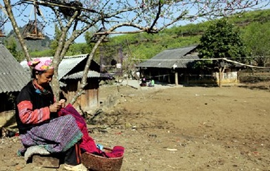 Dùng tà đạo mê hoặc người dân chống phá Nhà nước