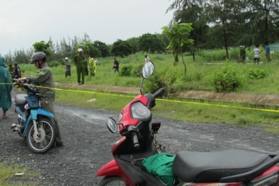 Phát hiện thi thể đôi tình nhân nằm dưới kênh nước