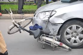 Táo tợn cướp ô tô, đâm chết 1 người