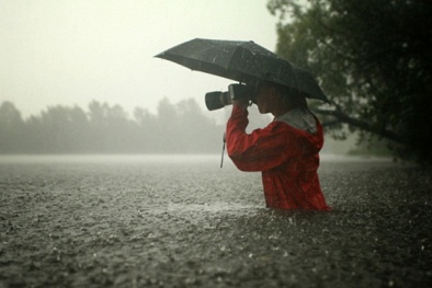 Những đồ dùng thiết yếu trong mùa mưa bão