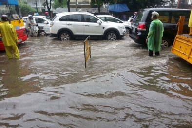 Hà Nội lại ngập lớn kéo dài