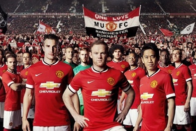 Manchester United đã kiếm được 5 nghìn tỷ đồng/năm nhờ quảng cáo ra sao?