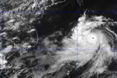 Tin bão mới nhất về bão số 2 đổ bộ vào Philippines làm 13 người chết