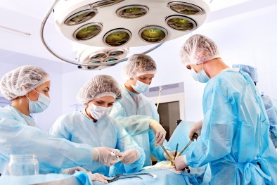 Biến chứng phẫu thuật vì tiền sử đột quỵ