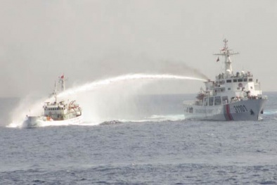 Tình hình Biển Đông hôm nay: Nga tin Trung Quốc chỉ “tạm thời” rút giàn khoan