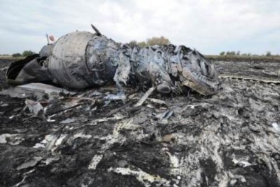Những chuyện kỳ lạ quanh sự kiện máy bay Malaysia MH17 rơi