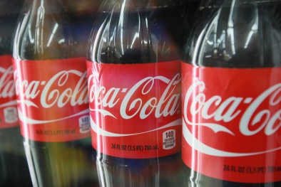 6 tác hại không ngờ khi uống coca cola 