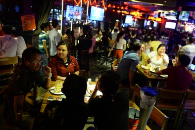 “Cấm bán rượu bia sau 22g”: Đề xuất 3 phương án mềm dẻo hơn