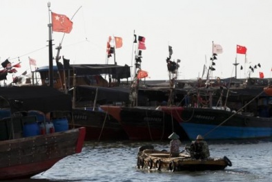 Trung Quốc xúi giục ngư dân cướp cá của láng giềng