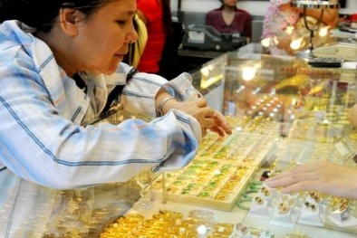 Giá vàng hôm nay giảm đồng loạt ở trong nước và thế giới