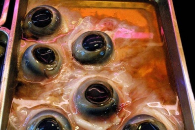 Những món ăn kinh dị nhất trên thế giới khiến thực khách hãi hùng