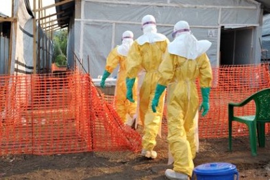 Đại dịch Ebola giết chết 729 người ở Tây Phi