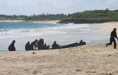 Mỹ - Nhật tập đổ bộ