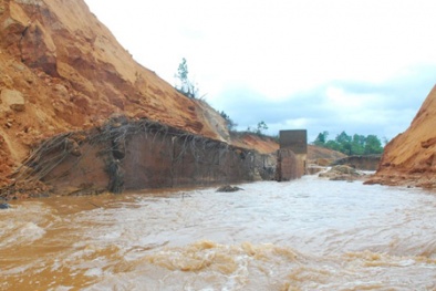 Vỡ đập thủy điện Ia Krêl 2 lần thứ 2 gây lũ quét nghiêm trọng