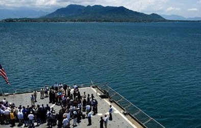 Nghị sĩ Mỹ đề xuất bán vũ khí cho Việt Nam