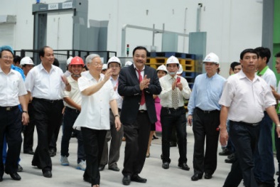 Tổng Bí Thư Nguyễn Phú Trọng thăm nhà máy Number 1 Hà Nam