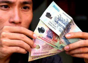 Tăng lương tối thiểu vùng: Lo ngại sẽ tăng thất nghiệp